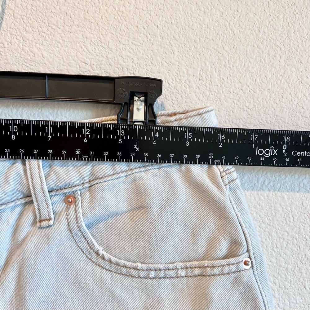 Wild Fable Button Fly Super High Rise Cut Off Light Wash Jean Shorts Sz 12 NWT - Picture 5 of 9